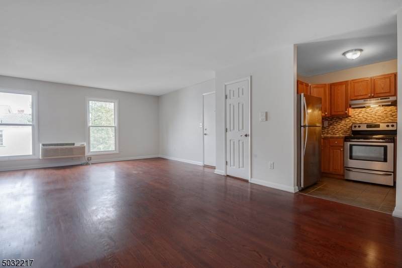 15 Forest St - Photo 1