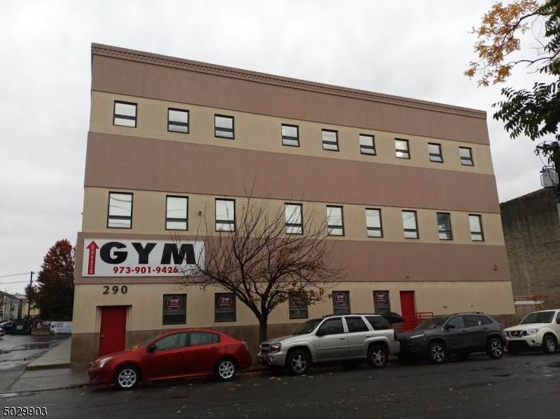 290 Chestnut St - Photo 1