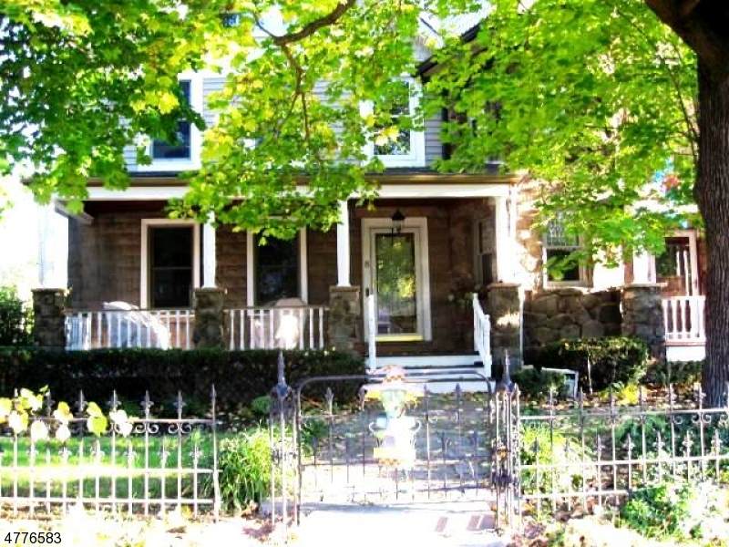 8 Whitehouse Ave - Photo 1