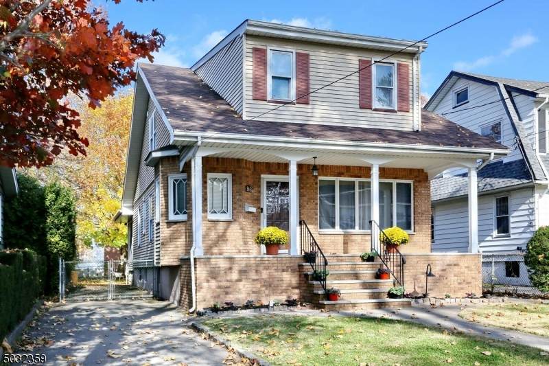 365 Diamond Bridge Ave - Photo 1