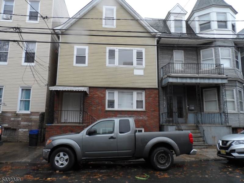 45 Hawkins St - Photo 1