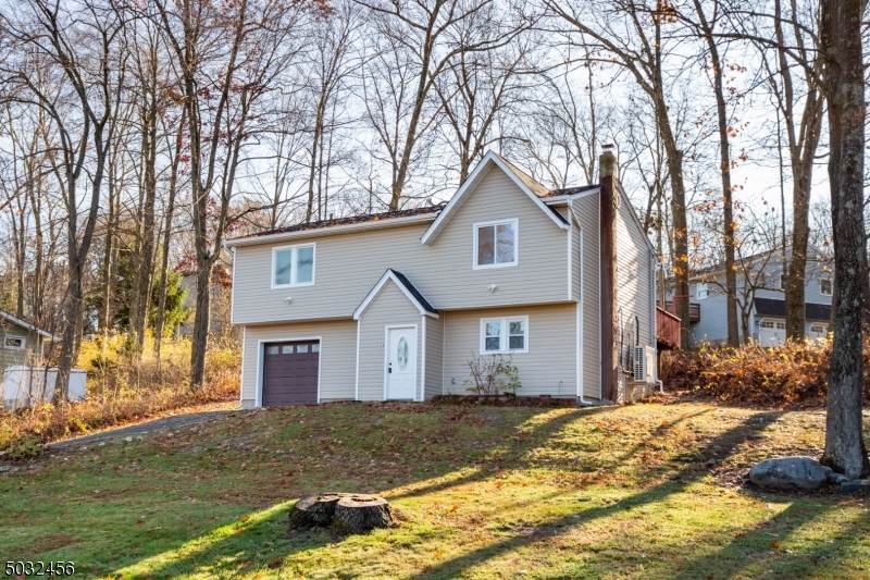 12 White Birch Rd - Photo 1