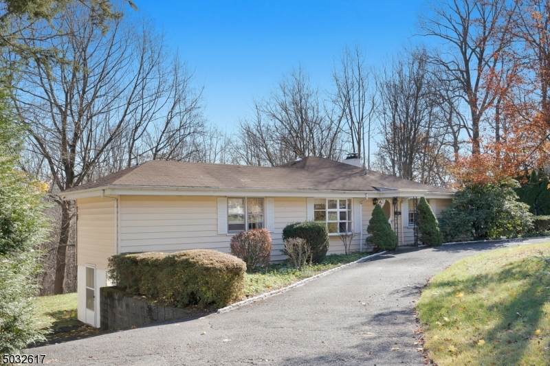 100 Truman Blvd - Photo 1