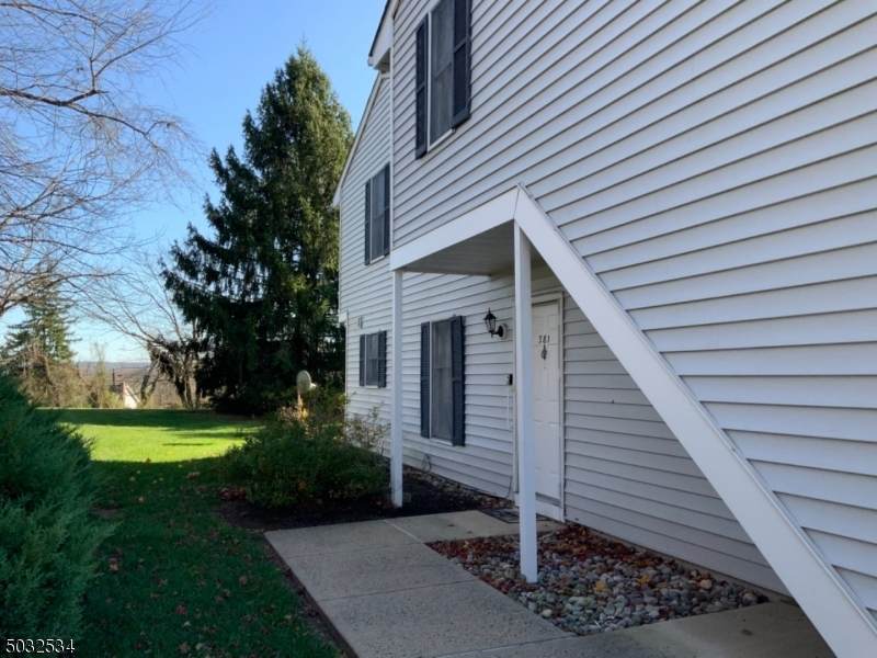 381 Burdock Ct - Photo 1