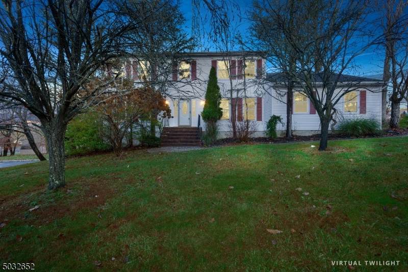7 Prince Henry Dr - Photo 1