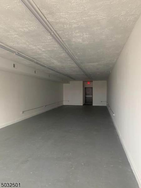 1520 Roosevelt Ave - Photo 1