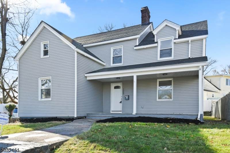 1303 Dewitt Ter - Photo 1