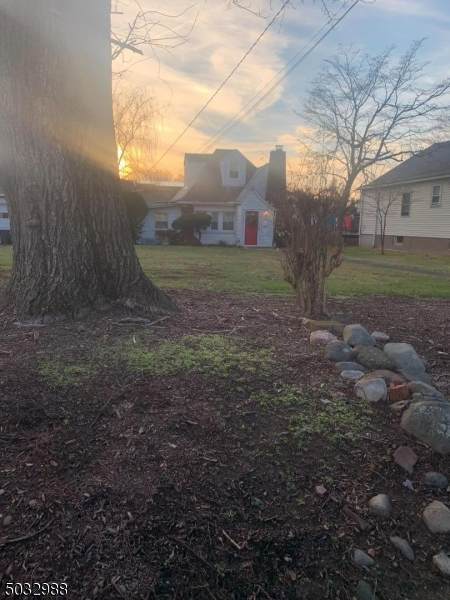 19 Grant Ave - Photo 1