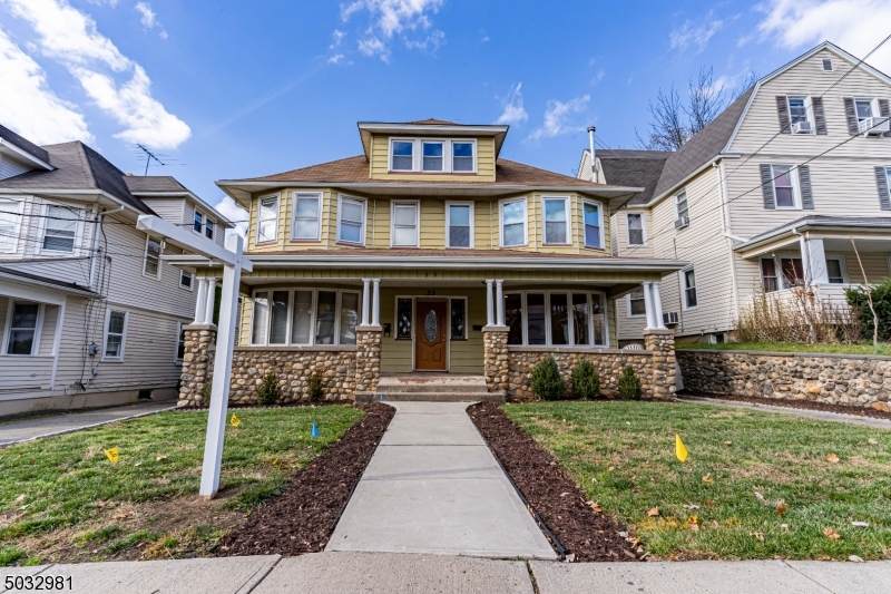 33 Central Ave - Photo 1