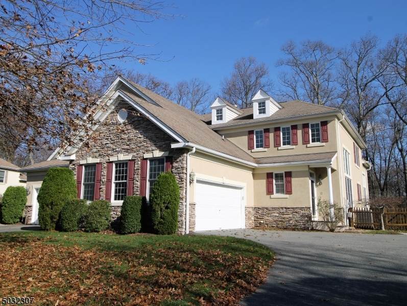 14 Wyckoff Way - Photo 1