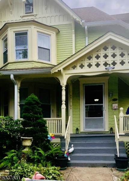 122 Milligan Pl - Photo 1