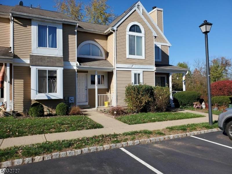 198 Hollow Oak Ct - Photo 1