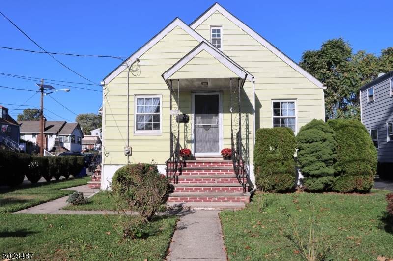 110 James St - Photo 1