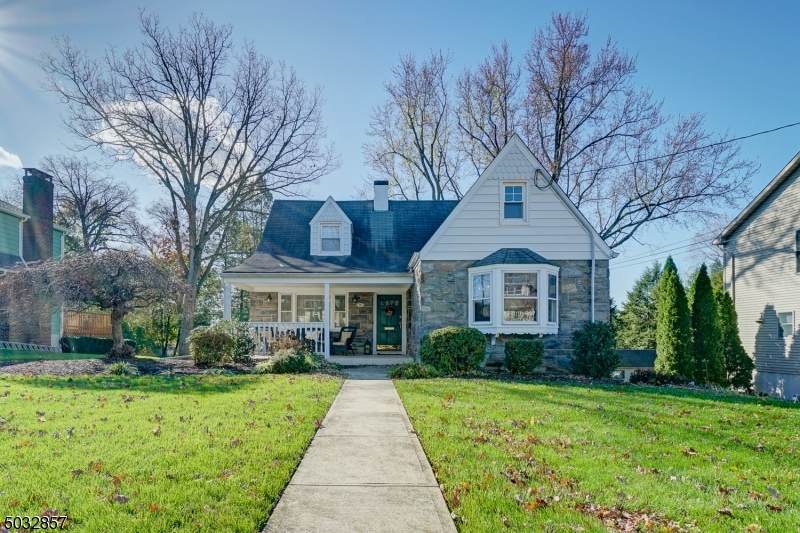 70 Highland Ave - Photo 1