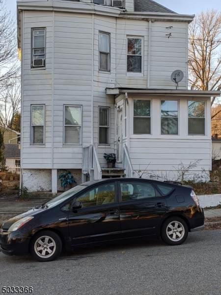 528 William St - Photo 1