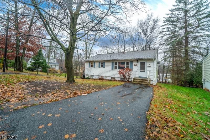 7 Mckinley Pl - Photo 1