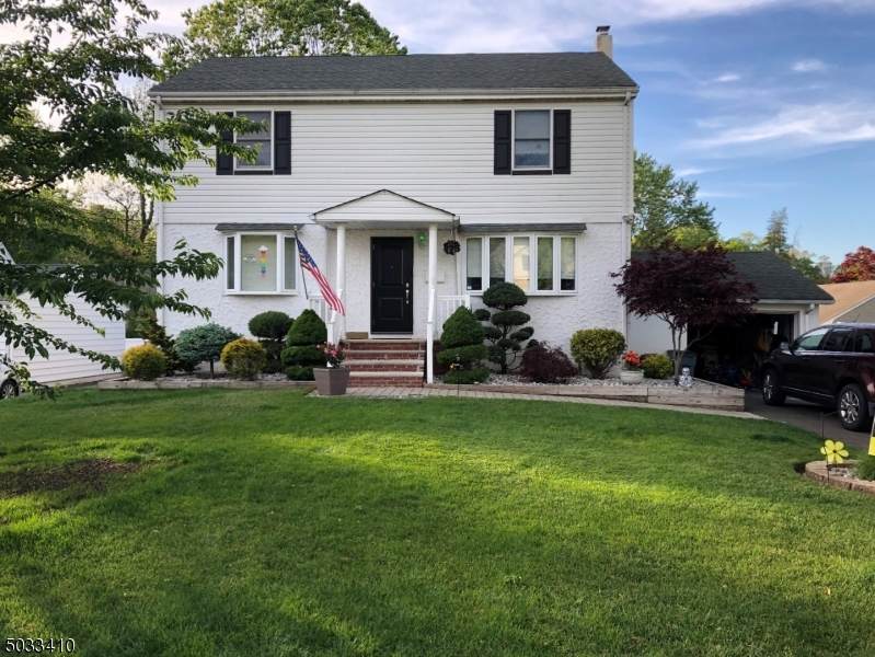 9 Balsam Ave - Photo 1