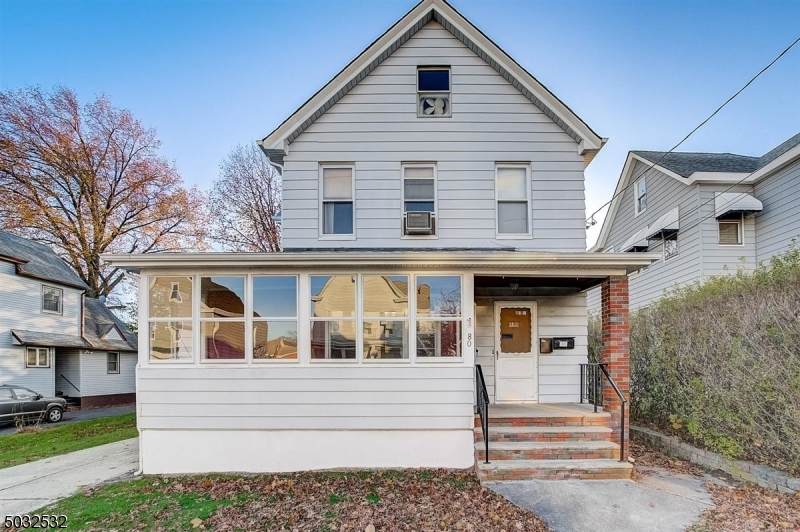 80 James St - Photo 1