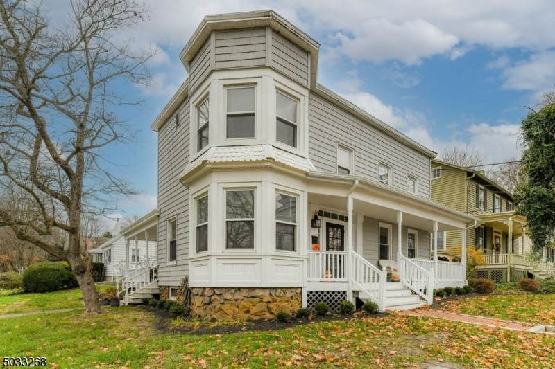 9 Halstead & 2 Water St - Photo 1
