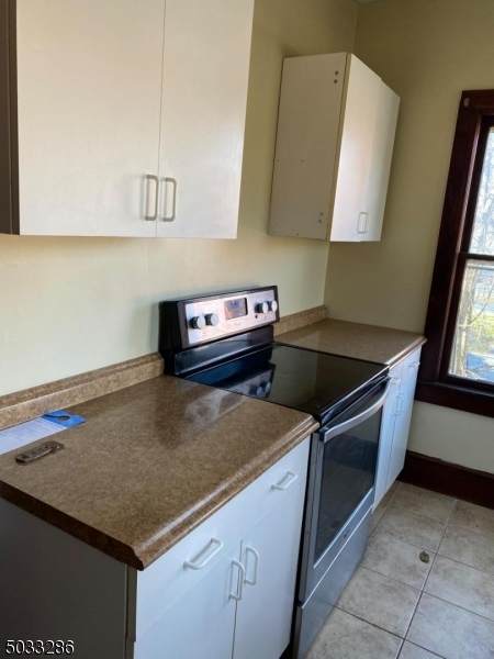 507 Oxford St - Photo 1