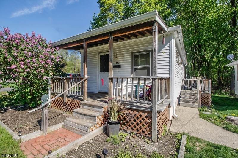 14 Hillside Ave - Photo 1