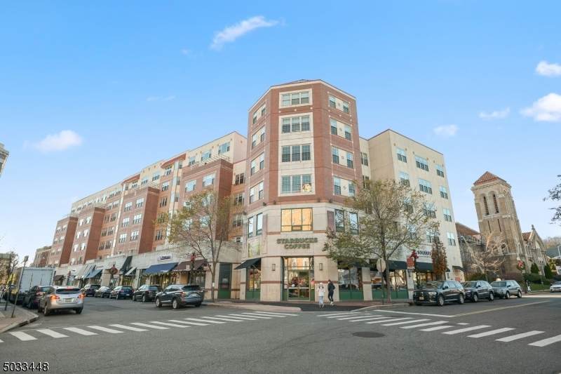 48 S Park St, Unit 514 - Photo 1