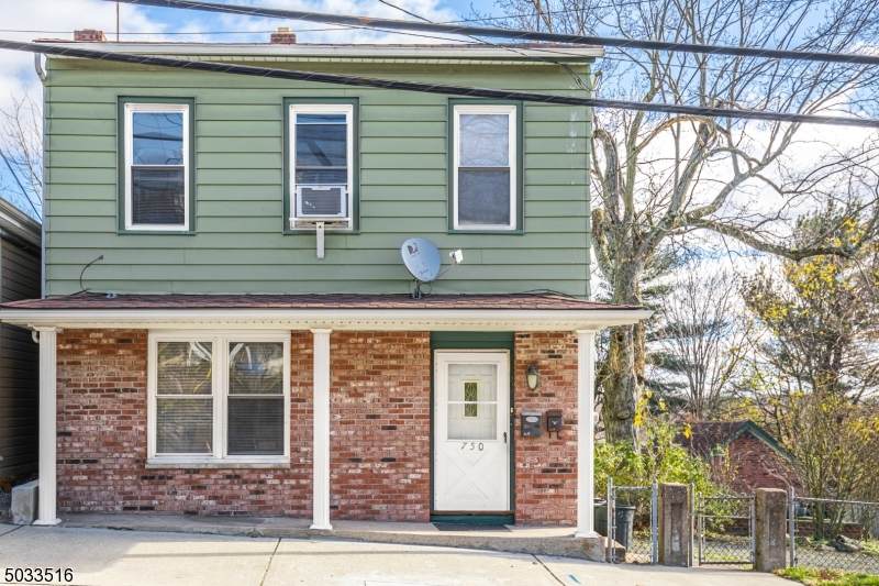 750 Belmont Ave - Photo 1