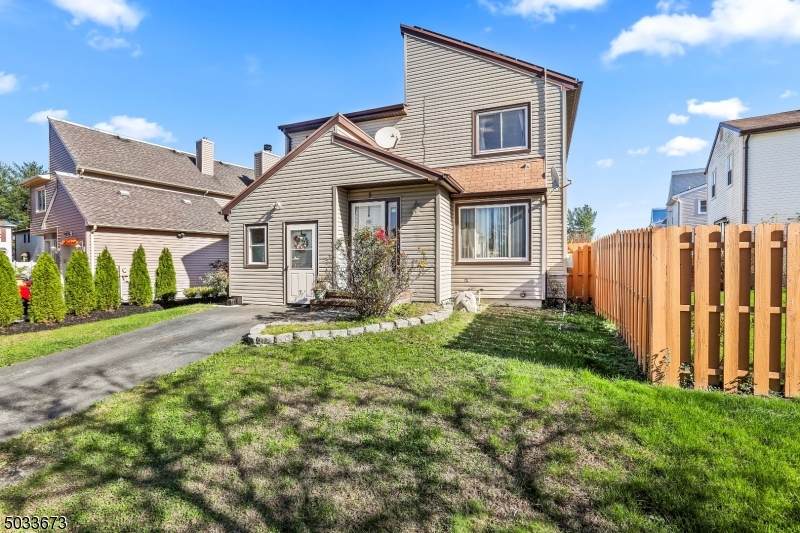 5 Tanbark Dr - Photo 1