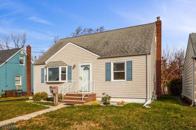 201 Midfield Rd - Photo 1