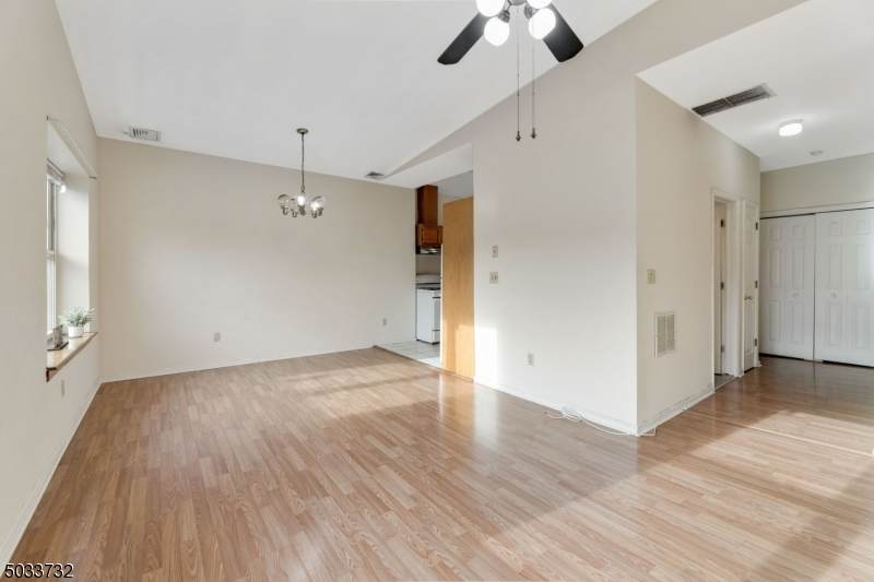 250 Centre St - Photo 1