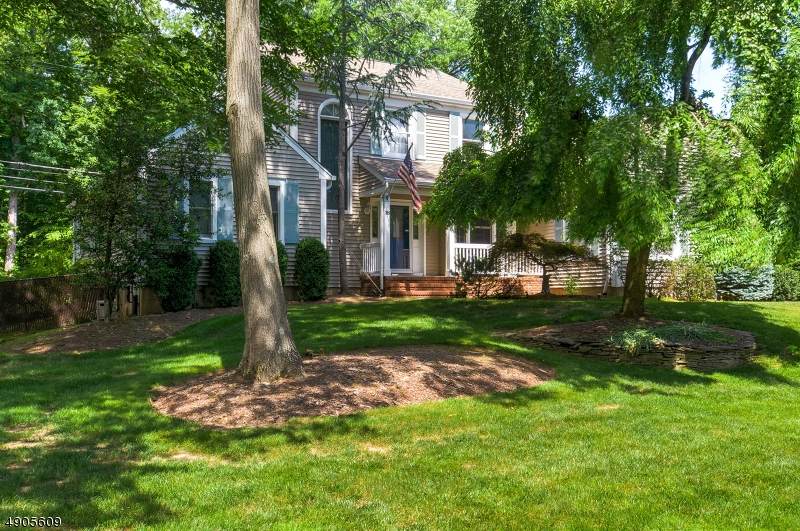 18 Strawberry Ln - Photo 1