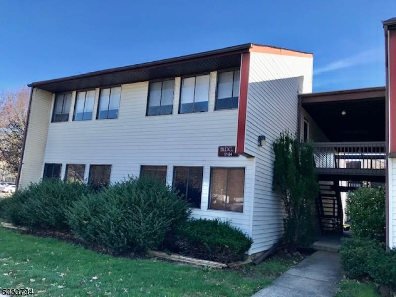 Avon Dr - Photo 1