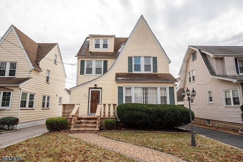 485 Crawford Ter - Photo 1