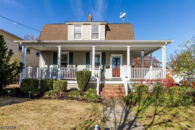 179 W Roselle Ave - Photo 1