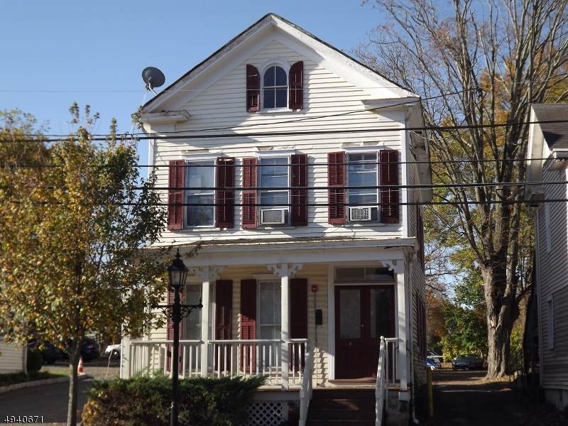 302 Main St - Photo 1