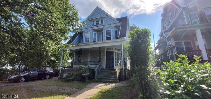 323 Springdale Ave - Photo 1