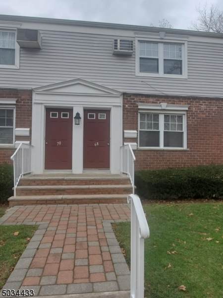 68 Hastings Ave - Photo 1