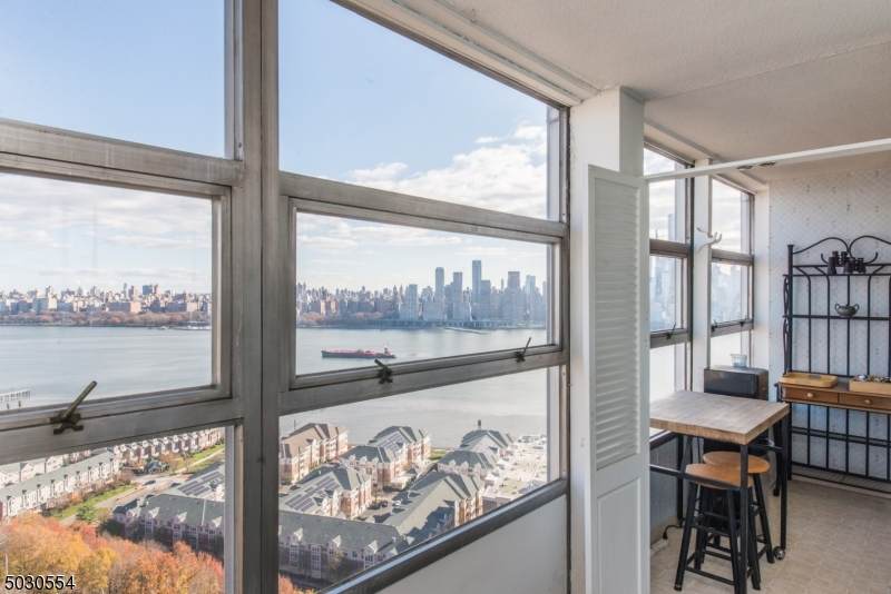 6050 Boulevard East - Photo 1