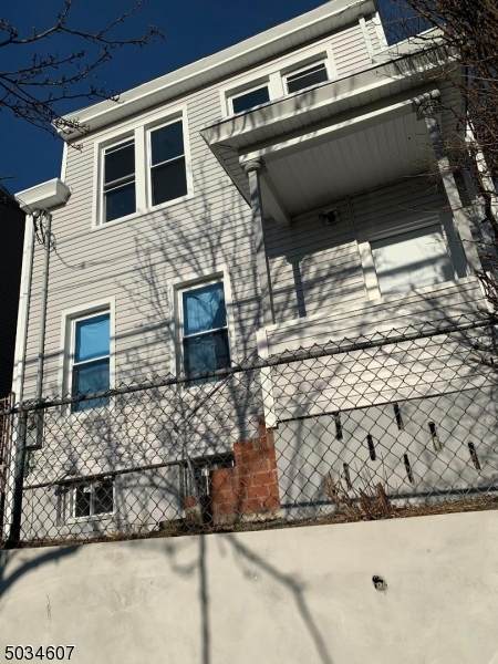 105 N 5Th St - Photo 1