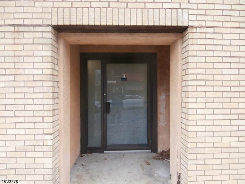 112 Cornelia St - Photo 1