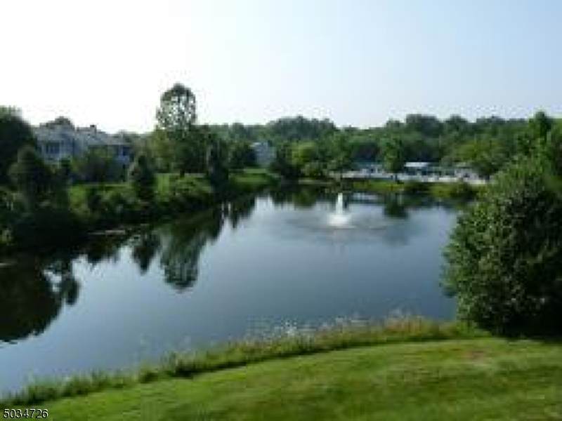 213 Irving Pl - Photo 1