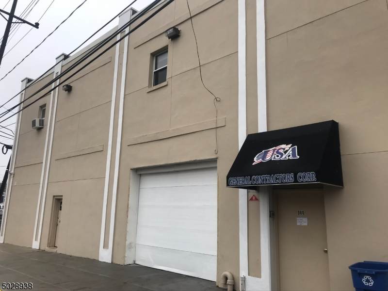 980 Dehart Pl - Photo 1