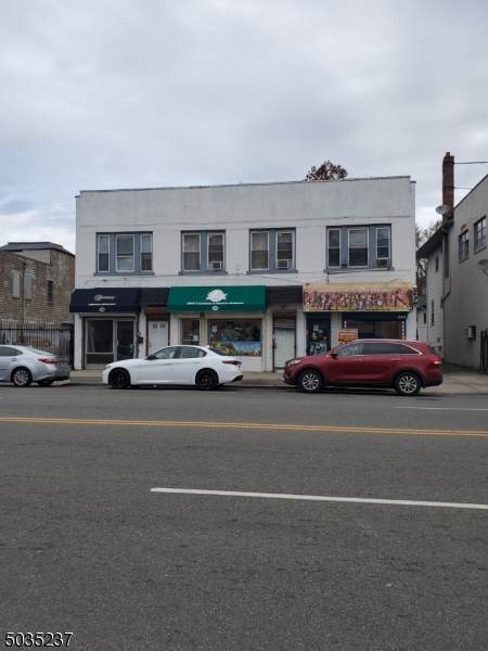 406 Central Ave - Photo 1