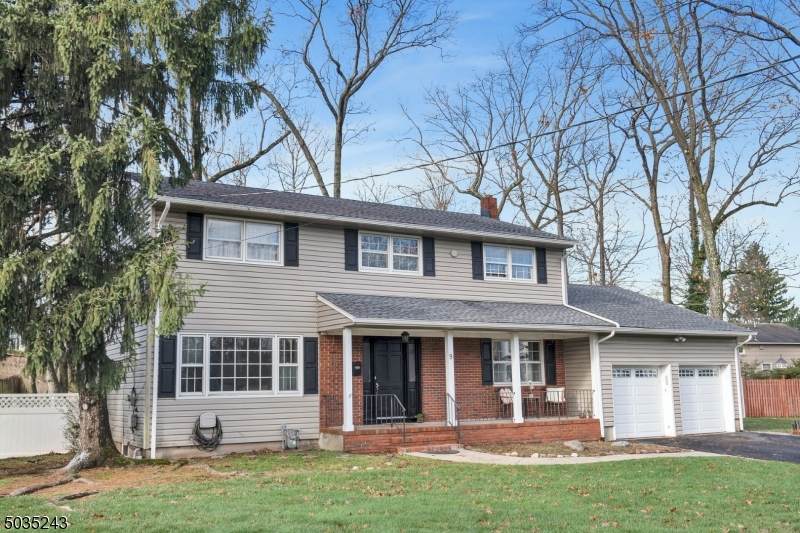 9 Gary Ct - Photo 1