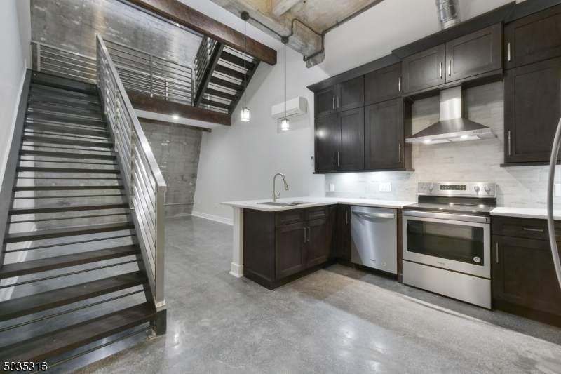 225 Mcwhorter St Unit 412 - Photo 1