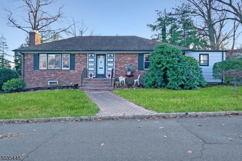 54 Luddington Rd - Photo 1