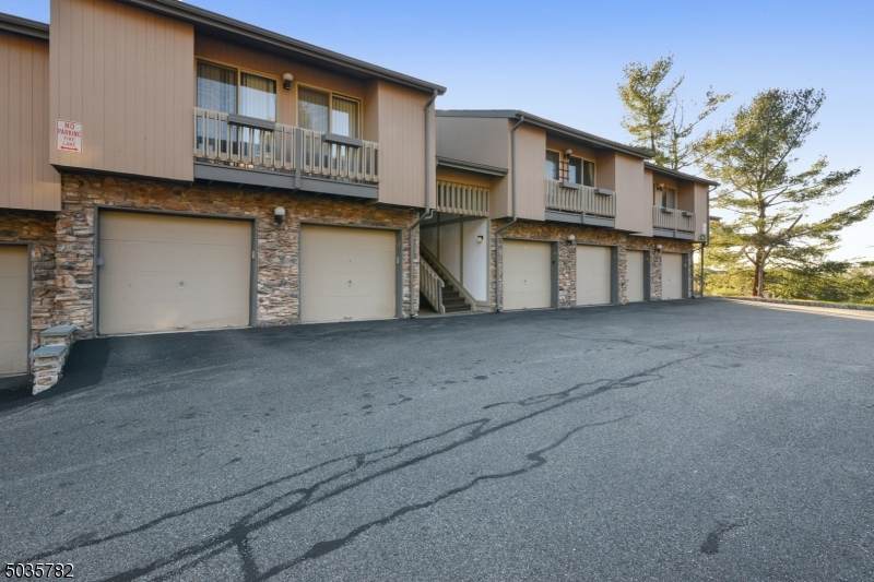 11 Perkins Dr - Photo 1