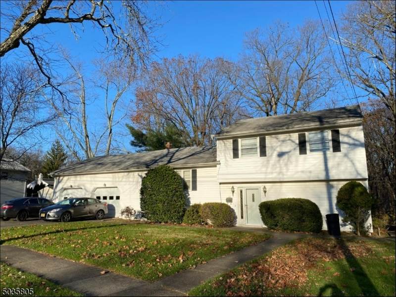 19 Willow Ter - Photo 1