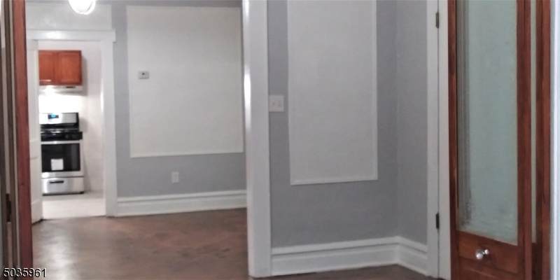 519 Clinton Pl - Photo 1