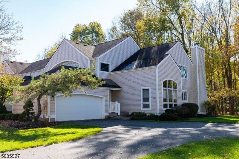 17 Sherwood Dr - Photo 1